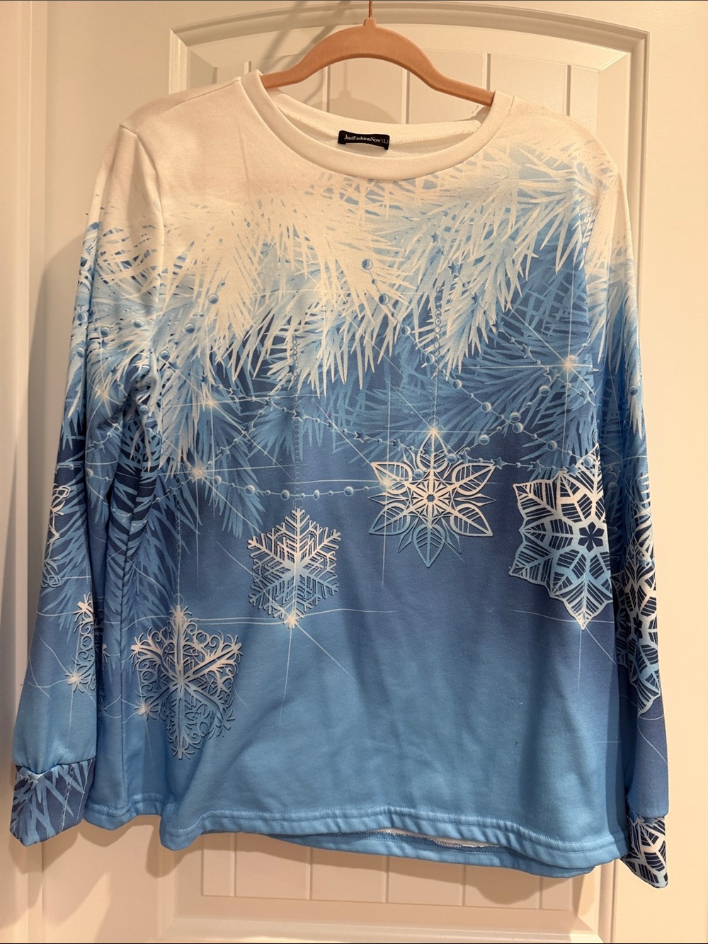 Women's Blue Snowflake Gradient Long-Sleeve Sweatshirt